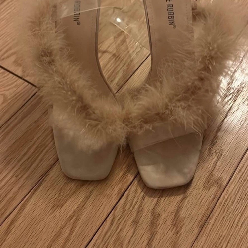 Steve Madden Beige Feathered Heels